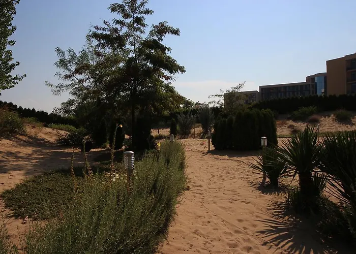 Menada Dune アパート サニービーチ