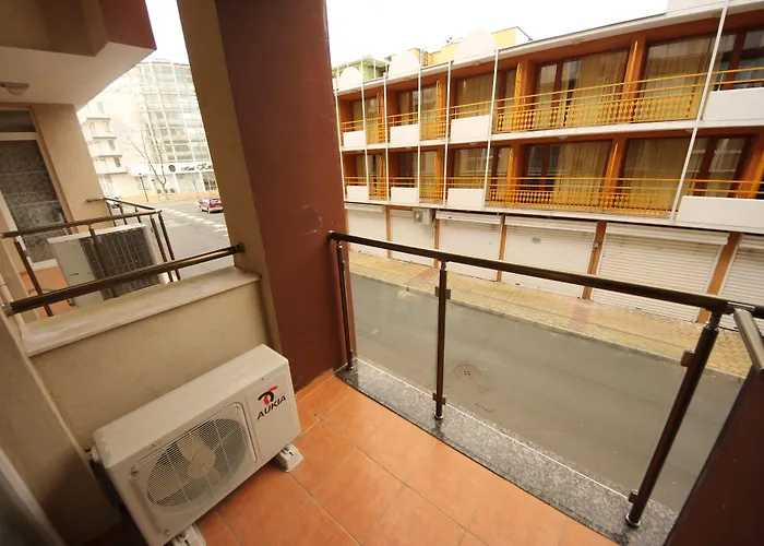 Menada Dune アパート サニービーチ