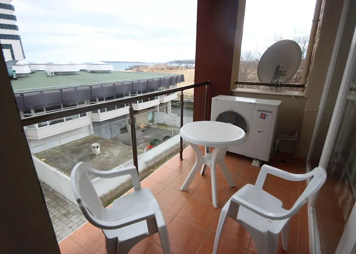 Menada Dune アパート サニービーチ